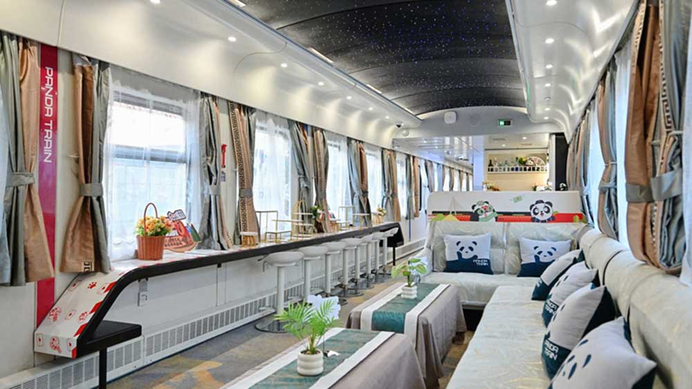 “安逸號”熊貓旅游專列內景.jpg